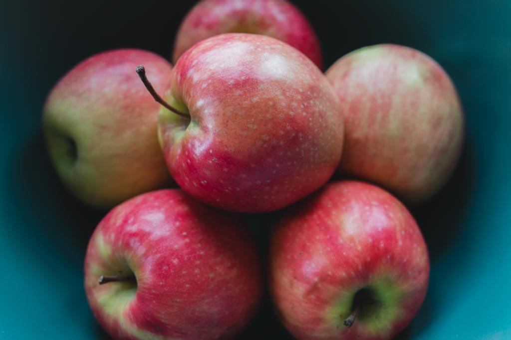 Pink lady apples