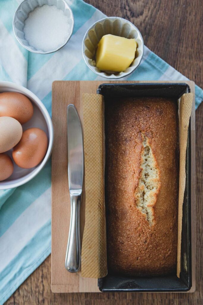 quatre-quarts French pound cake