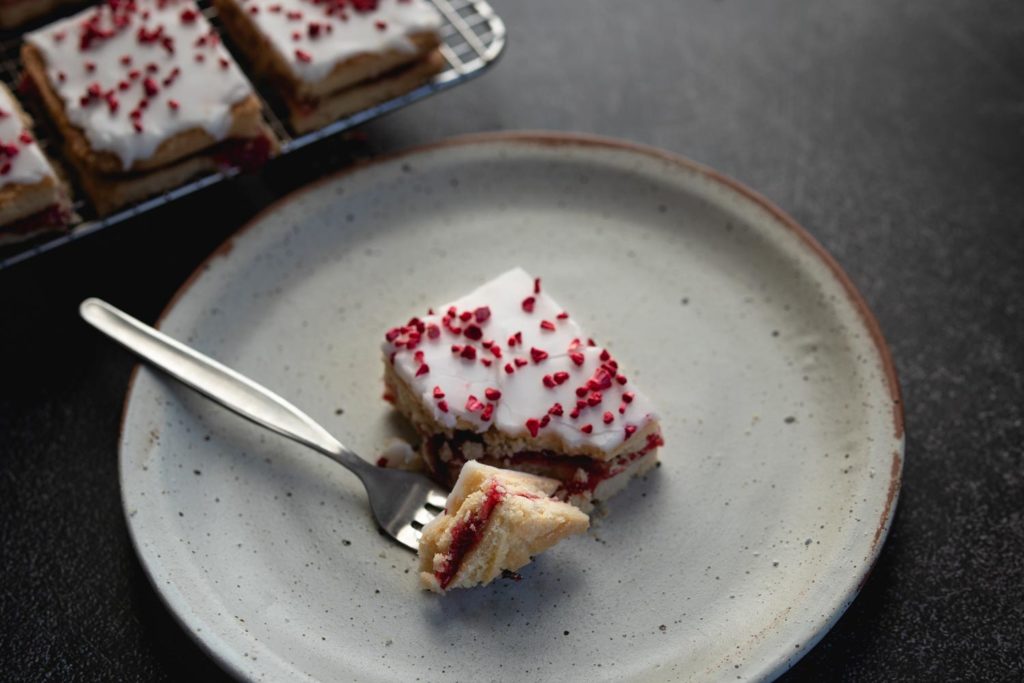 hindbaersnitter raspberry bars