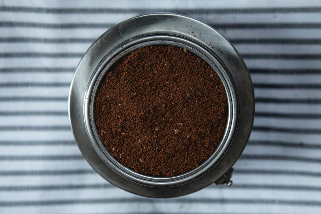 fill the metal filter with coffee grounds
