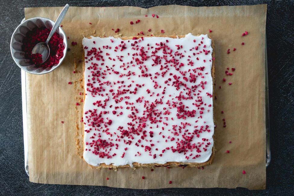 Hindbaersnitter Raspberry Slices | the Sunday Baker