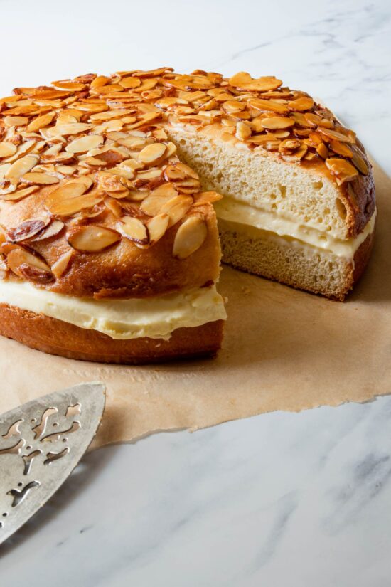 Bienenstich: German Bee Sting Cake | the Sunday Baker