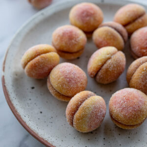 Plate of Croatian Breskvice cookies